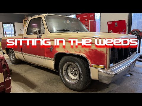 Rear axle flip and shackles on a 1987 Chevy R10 Squarebody. Project "Cherry Pie"