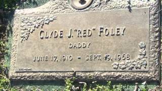 Red Foley Had A Satisfied Mind - Dean Leach