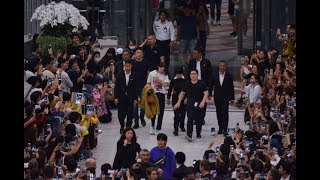 SNSD Yoona - The Queen's Departure! Airport Fashion? Track Pants and Loose Shirt, Check!