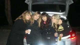 Malú- Antes que amantes amigos.