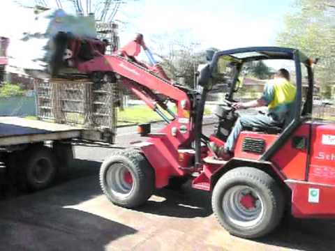 Wheel loaders - Schaffer 5050Z (50hp) & 5058ZS (70hp) wheel loaders in action