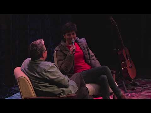 Hangin' & Sangin' - Maya de Vitry