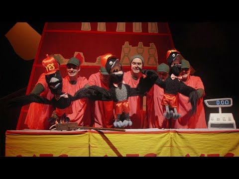 Kråkene i Bukkene Bruse lager rumpebrann