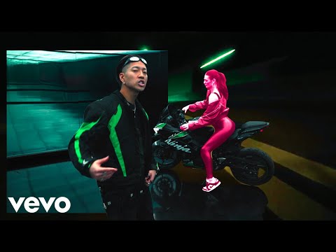 Junoflo - Kawasaki ft. ØZI