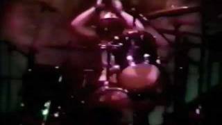 09. Kool Legged - Melvins - Kennel Club, San Francisco, CA - 4.24.92