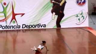 preview picture of video 'Orianna Macarena Individual Infantil en Copa Cuerpo Elástico Valera 2013'
