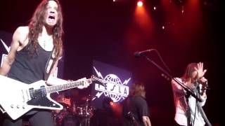 Tesla - Little Suzi in Nashville 2-14-2017 at the Ryman