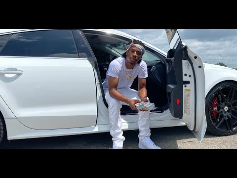 Deezy2Exclusive - Smokin On Runtz (Official Music Video)
