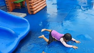 Rainy Day at the Playground - Donna The Explorer