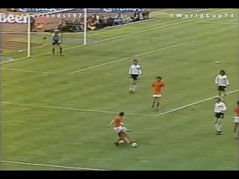 Berti Vogts vs Johan Cruyff in Final #WorldCup74