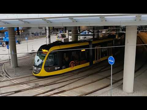 Uithoflijn tram 6007 vertrekt vanaf Utrecht Centraal