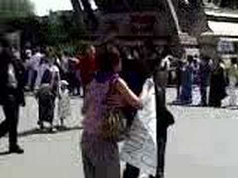 free hugs paris 06/05/2007 Tour Eiffel