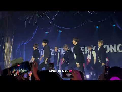 VERIVERY 베리베리 CONCERT PAGE : O in NEW YORK 2022.09.18: Lay Back + Heart Attack [fancam 직캠]