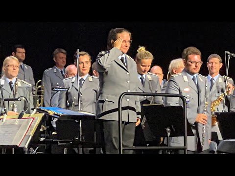 Lili Marleen+Deutsche Nationalhymne - Letztes Konzert von Alexandra Schütz-Knospe - Bundeswehr
