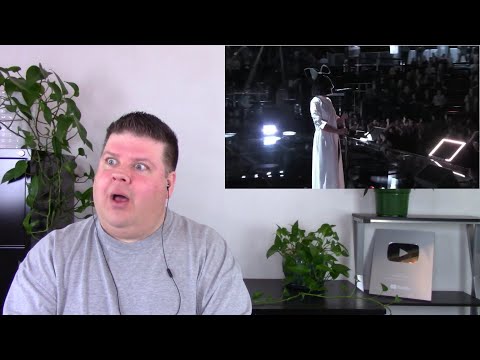 Voice Teacher Reacts to Sia - Best Live Vocals