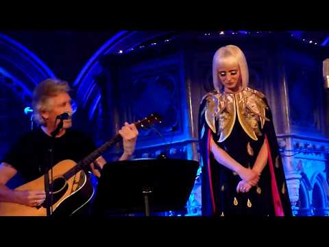 Roger Waters & Lucius - Goodnight Irene - Union Chapel, London - September 2018