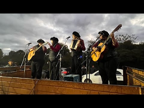 Las Hermanas Buera - Yapeyú Corrientes - jineteada y bailanta