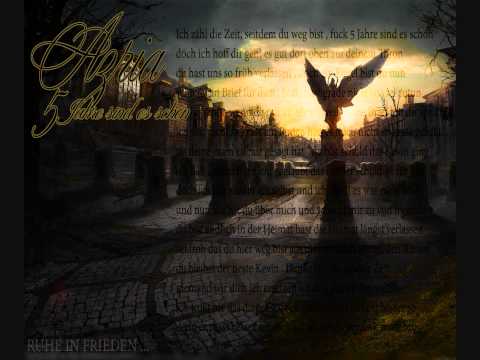 Azria- 5 Jahre sind es schon (feat. Zate)