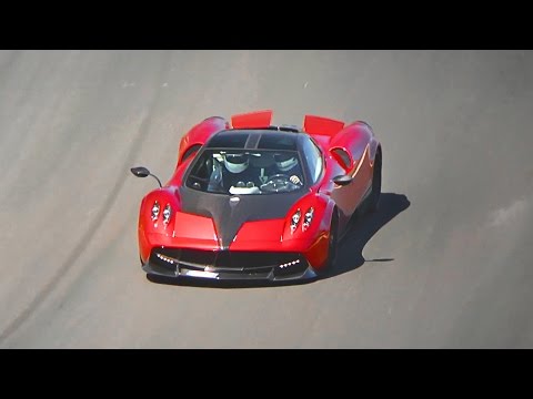Pagani Huayra Tempesta on Track