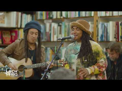 Miko Marks & the Resurrectors - Peace of Mind (Live At Feldman's)