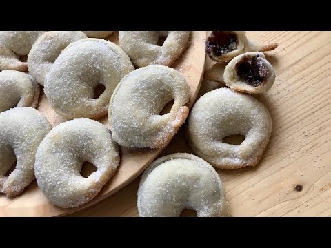 CELLI PIENI ABRUZZESI TARALLUCCI DI FROLLA AL VINO FRIABILI SENZA UOVA CON MARMELLATA DI UVA