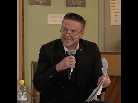 Kyläkoulut - Tarkoitushakuista päätöksentekoa, Kari Lehtola