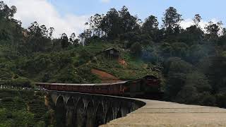 preview picture of video 'Best video Kandy to Ella train / Nine Arch Bridge'