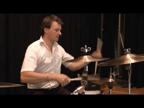 Dixie-Surprise: Crazy Drums