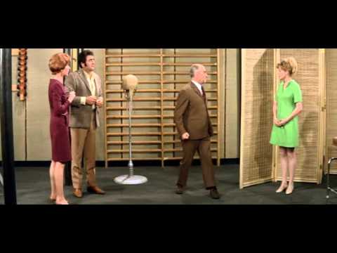 Louis de Funès Spitzmaus glotzt