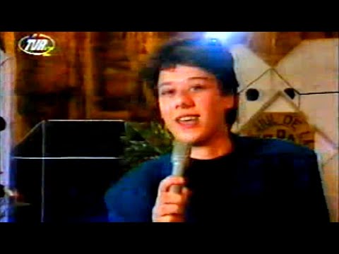 Paul Surugiu (FUEGO) - Cine ești tu, draga mea [1994 - fragment] | Muzica: Marius Țeicu