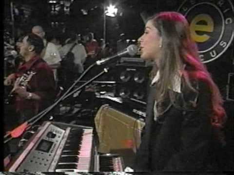 bass is base - i cry - electric circus