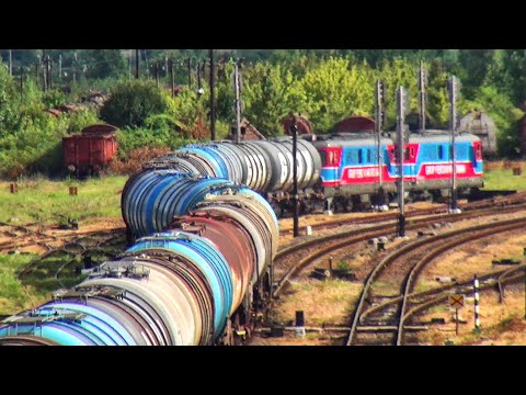 Long and noisy freight train-G.F.R.-Romania-Oradea-20.08.2020