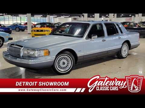 1993 Lincoln Town Car (CC-2102348) for sale in Dearborn, Michigan
