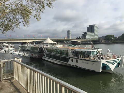 Cruising on Fred.Olsen's river ship MS Brabant