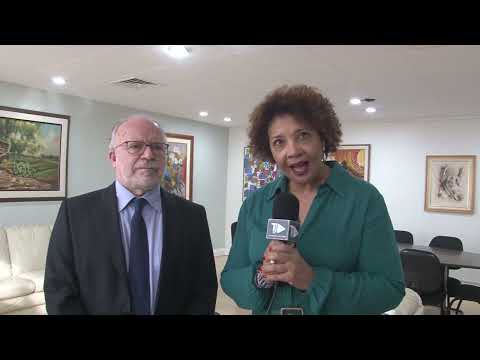 Plantão TJ UFSC - Irineu de Sousa e Joana dos Passos assumem a reitoria da UFSC