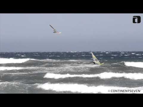 HUGE STALLED FORWARD LOOP by Philip Köster ©continentseven