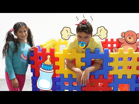 Maria Clara é como uma babá para o JP 👶 Pretend to play nanny!!!