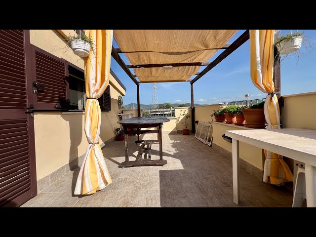 LEVANTE (LI) – Ampio appartamento con terrazze abitabili, garage e cantina