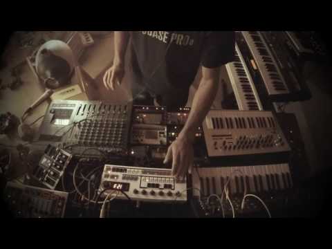 Dub Techno Session #7 (hardware & percussion)