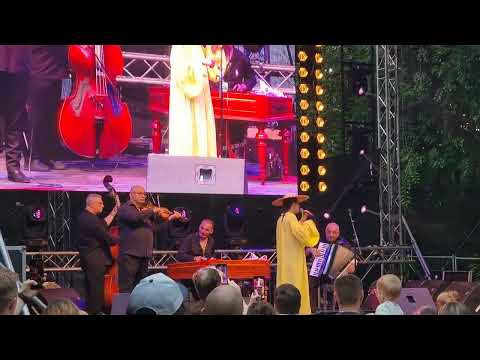 CORINA SÎRGHI & TARAFUL 