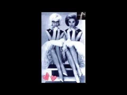 The Sharades  : Dumb Head