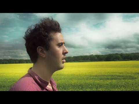 Amalaya - Es tu voz (Official Video)