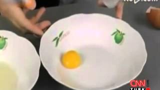Yumurta sarısını ayırmanın en kolay yolu!