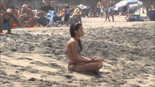 preview picture of video 'Yoga at a Venezuelan Beach'