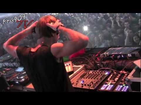 FRA909 Tv - RICHIE HAWTIN @ TIME WARP ITALY