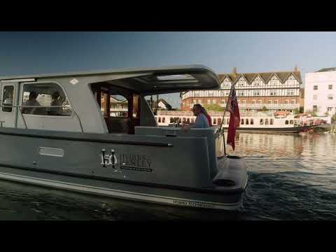 Hobbs of Henley's luxury Piper 12C 'Lilibet'