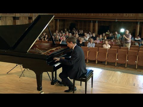 Rachmaninoff: Prelude op.32 no.10 (Jonas Šopa)