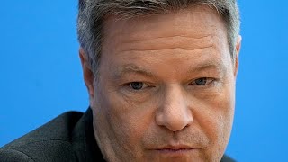 Habeck en la Cumbre sobre Sostenibilidad: ¿Quién asume los costes de las energías renovables?