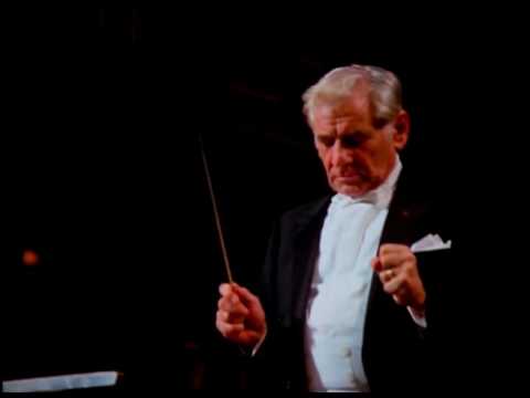 Beethoven - Coriolan Overture, op. 62 - Leonard Bernstein & Wiener Philharmoniker