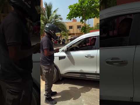 Borom moto yi ak auto particulier yi ni lañu daj mais il faut tjrs respecter... #youtubeshorts #fyp